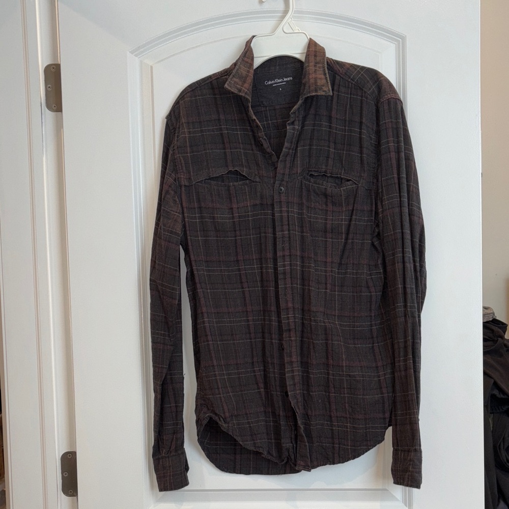 Calvin Klein Men's Dark Plaid Button Down Shirt